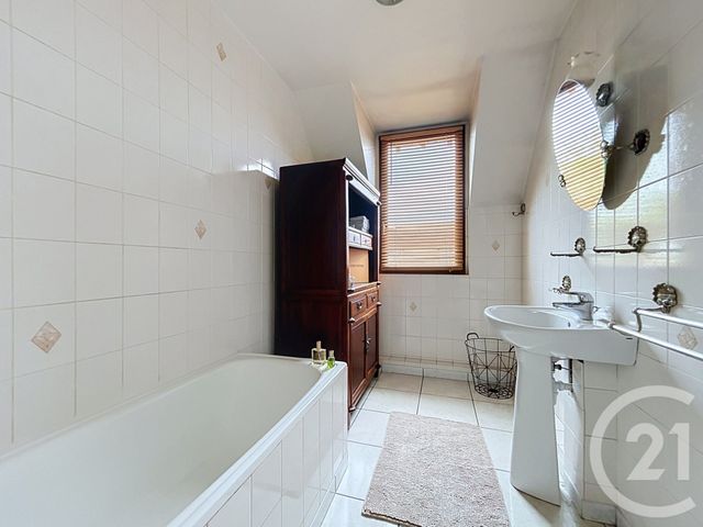 maison à vendre - 6 pièces - 128.22 m2 - MONTMAGNY - 95 - ILE-DE-FRANCE - Century 21 Le Domaine