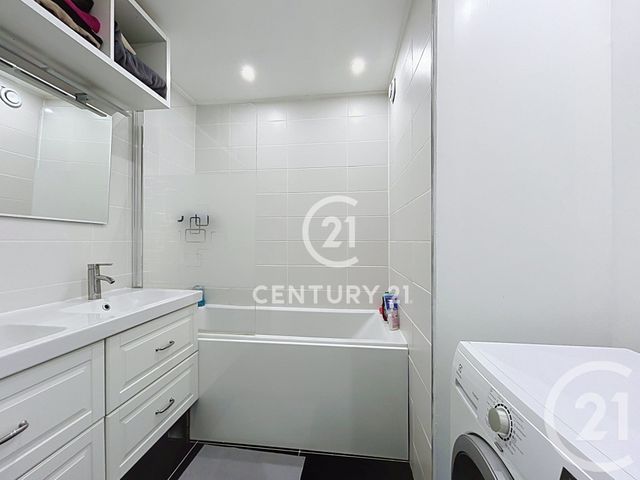 Appartement F5 à vendre - 5 pièces - 97.96 m2 - DEUIL LA BARRE - 95 - ILE-DE-FRANCE - Century 21 Le Domaine