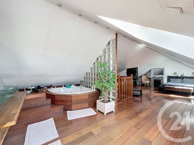 Afficher la photo en grand maison à vendre - 8 pièces - 138.27 m2 - MONTMAGNY - 95 - ILE-DE-FRANCE - Century 21 Le Domaine