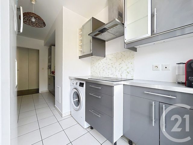 Appartement F4 à vendre - 4 pièces - 82.04 m2 - MONTMAGNY - 95 - ILE-DE-FRANCE - Century 21 Le Domaine