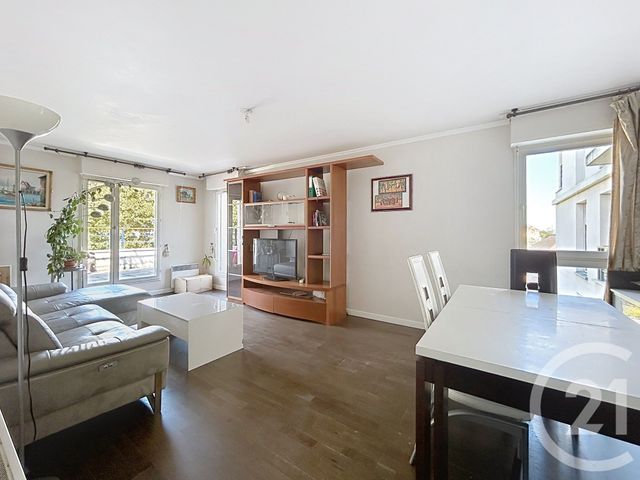 Appartement F4 à vendre - 4 pièces - 82.04 m2 - MONTMAGNY - 95 - ILE-DE-FRANCE - Century 21 Le Domaine