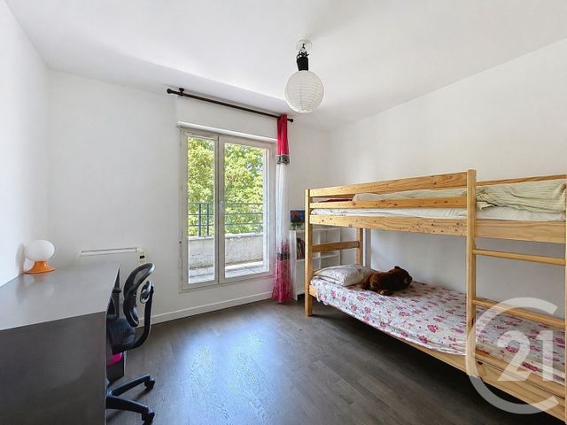 Appartement F4 à vendre - 4 pièces - 82.04 m2 - MONTMAGNY - 95 - ILE-DE-FRANCE - Century 21 Le Domaine