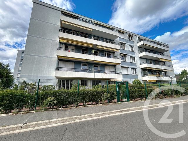 Afficher la photo en grand Appartement F4 à vendre - 4 pièces - 78.29 m2 - DEUIL LA BARRE - 95 - ILE-DE-FRANCE - Century 21 Le Domaine