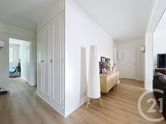 Afficher la photo en grand Appartement F4 à vendre - 4 pièces - 78.29 m2 - DEUIL LA BARRE - 95 - ILE-DE-FRANCE - Century 21 Le Domaine