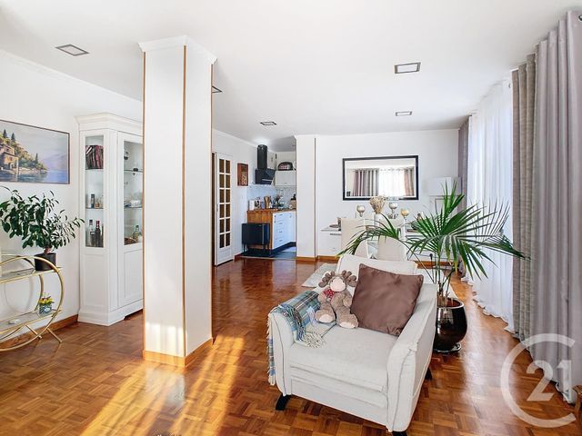 Appartement F5 à vendre - 5 pièces - 86.65 m2 - ST GRATIEN - 95 - ILE-DE-FRANCE - Century 21 Le Domaine