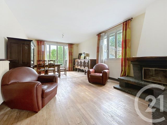 maison à vendre - 6 pièces - 126.6 m2 - PIERREFITTE SUR SEINE - 93 - ILE-DE-FRANCE - Century 21 Le Domaine