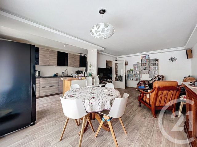 Appartement F4 à vendre - 4 pièces - 89.94 m2 - MONTMAGNY - 95 - ILE-DE-FRANCE - Century 21 Le Domaine