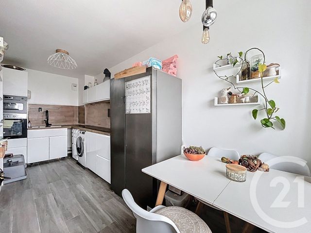 Appartement F3 à vendre - 3 pièces - 58.06 m2 - EPINAY SUR SEINE - 93 - ILE-DE-FRANCE - Century 21 Le Domaine