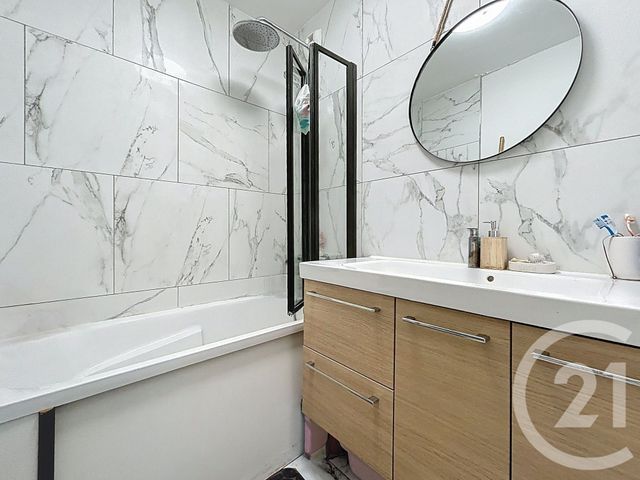 Appartement F3 à vendre - 3 pièces - 58.06 m2 - EPINAY SUR SEINE - 93 - ILE-DE-FRANCE - Century 21 Le Domaine