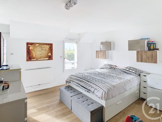 Appartement Duplex à vendre - 5 pièces - 94.02 m2 - MONTMAGNY - 95 - ILE-DE-FRANCE - Century 21 Le Domaine