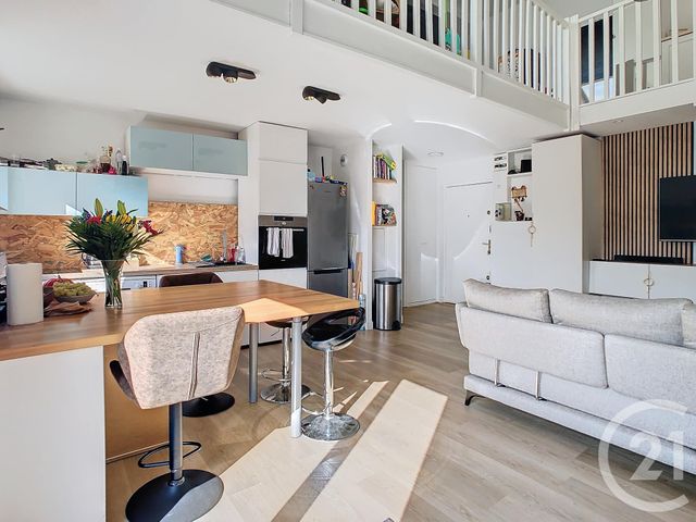 Appartement Duplex à vendre - 5 pièces - 94.02 m2 - MONTMAGNY - 95 - ILE-DE-FRANCE - Century 21 Le Domaine