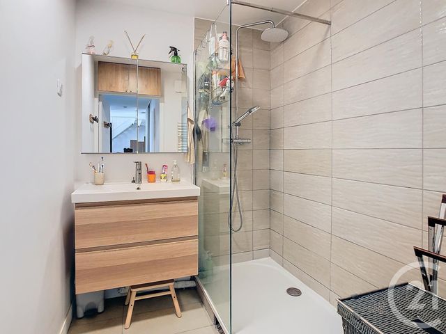 Appartement Duplex à vendre - 5 pièces - 94.02 m2 - MONTMAGNY - 95 - ILE-DE-FRANCE - Century 21 Le Domaine