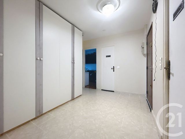 Appartement à vendre - 4 pièces - 74.16 m2 - EPINAY SUR SEINE - 93 - ILE-DE-FRANCE - Century 21 Le Domaine