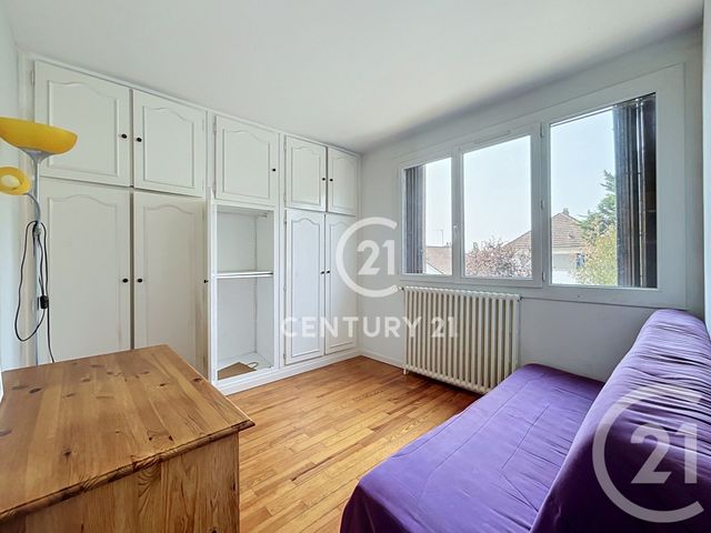 Appartement F3 à vendre - 3 pièces - 51.6 m2 - EPINAY SUR SEINE - 93 - ILE-DE-FRANCE - Century 21 Le Domaine