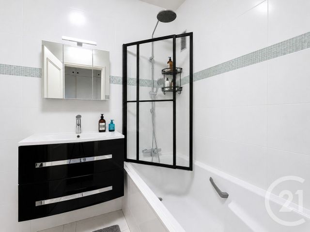 Appartement F4 à vendre - 4 pièces - 78.48 m2 - DEUIL LA BARRE - 95 - ILE-DE-FRANCE - Century 21 Le Domaine