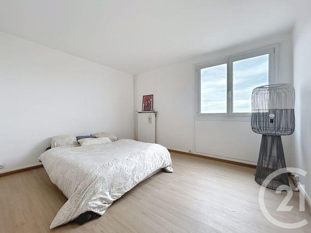 Appartement F3 à vendre - 3 pièces - 72.69 m2 - EPINAY SUR SEINE - 93 - ILE-DE-FRANCE - Century 21 Le Domaine