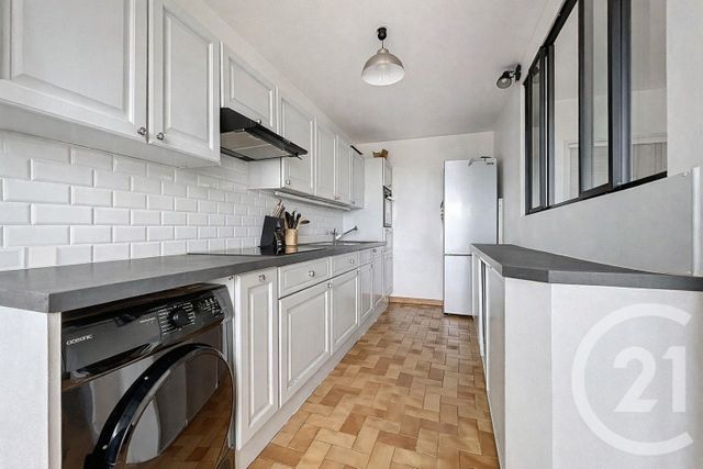 Appartement F3 à vendre - 3 pièces - 72.69 m2 - EPINAY SUR SEINE - 93 - ILE-DE-FRANCE - Century 21 Le Domaine