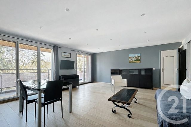 Appartement F5 à vendre - 5 pièces - 87.61 m2 - EPINAY SUR SEINE - 93 - ILE-DE-FRANCE - Century 21 Le Domaine