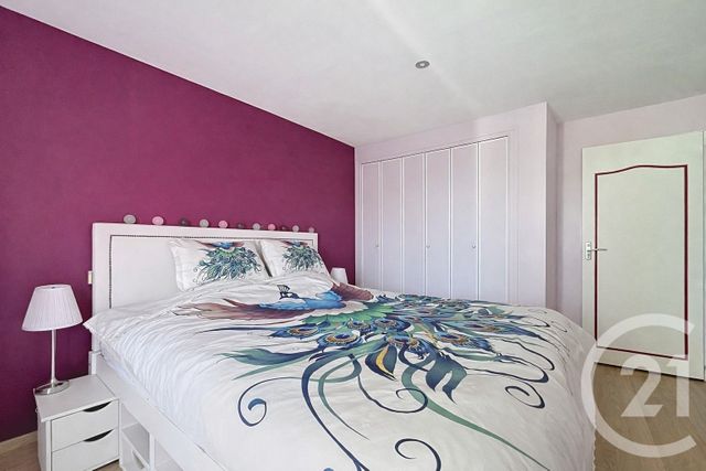 Appartement F5 à vendre - 5 pièces - 87.61 m2 - EPINAY SUR SEINE - 93 - ILE-DE-FRANCE - Century 21 Le Domaine