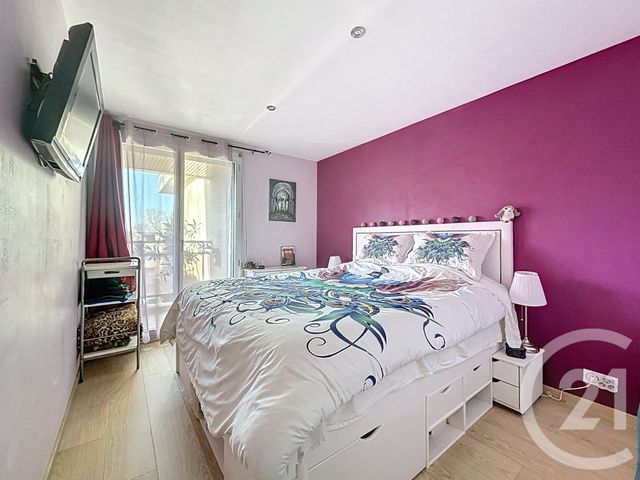 Appartement F5 à vendre - 5 pièces - 87.61 m2 - EPINAY SUR SEINE - 93 - ILE-DE-FRANCE - Century 21 Le Domaine