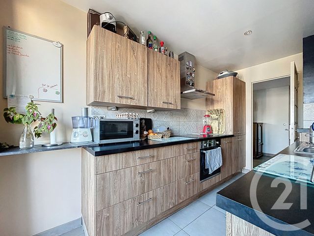 Appartement F5 à vendre - 5 pièces - 87.61 m2 - EPINAY SUR SEINE - 93 - ILE-DE-FRANCE - Century 21 Le Domaine