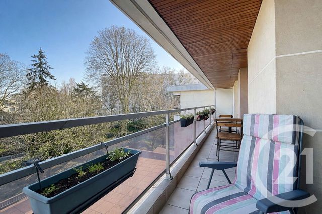 Appartement F5 à vendre - 5 pièces - 87.61 m2 - EPINAY SUR SEINE - 93 - ILE-DE-FRANCE - Century 21 Le Domaine