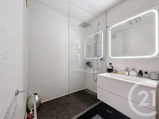 Appartement F3 à vendre - 4 pièces - 75.43 m2 - DEUIL LA BARRE - 95 - ILE-DE-FRANCE - Century 21 Le Domaine