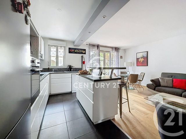 Appartement F4 à vendre - 4 pièces - 75.48 m2 - DEUIL LA BARRE - 95 - ILE-DE-FRANCE - Century 21 Le Domaine