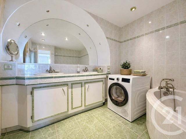 Appartement F5 à vendre - 5 pièces - 85.21 m2 - DEUIL LA BARRE - 95 - ILE-DE-FRANCE - Century 21 Le Domaine