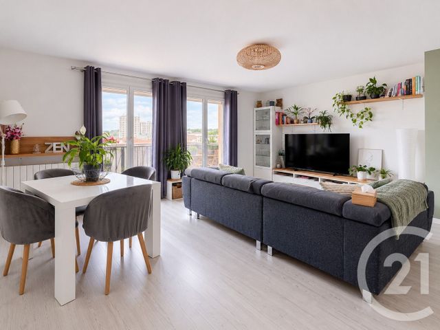 Appartement F4 à vendre - 4 pièces - 94.64 m2 - MONTMAGNY - 95 - ILE-DE-FRANCE - Century 21 Le Domaine