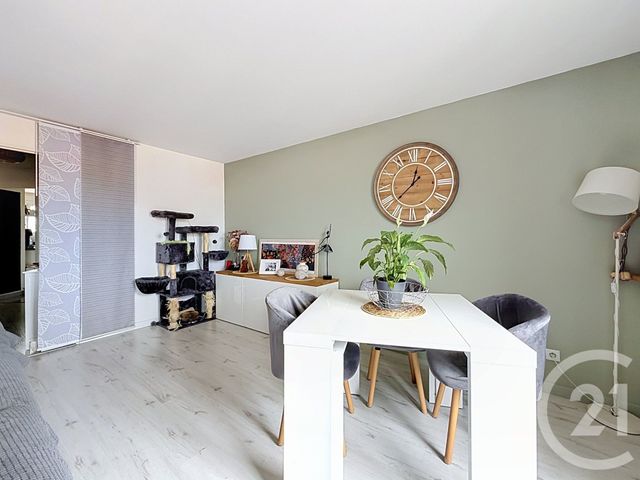 Appartement F4 à vendre - 4 pièces - 94.64 m2 - MONTMAGNY - 95 - ILE-DE-FRANCE - Century 21 Le Domaine