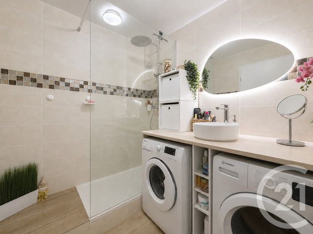 Appartement F4 à vendre - 4 pièces - 94.64 m2 - MONTMAGNY - 95 - ILE-DE-FRANCE - Century 21 Le Domaine