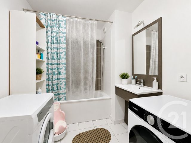 Appartement F3 à vendre - 3 pièces - 61.89 m2 - MONTMAGNY - 95 - ILE-DE-FRANCE - Century 21 Le Domaine