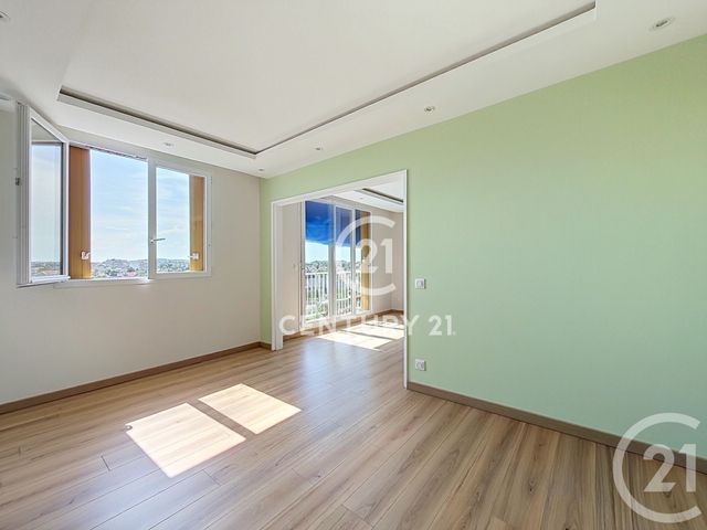 Appartement F4 à vendre - 4 pièces - 77.31 m2 - DEUIL LA BARRE - 95 - ILE-DE-FRANCE - Century 21 Le Domaine
