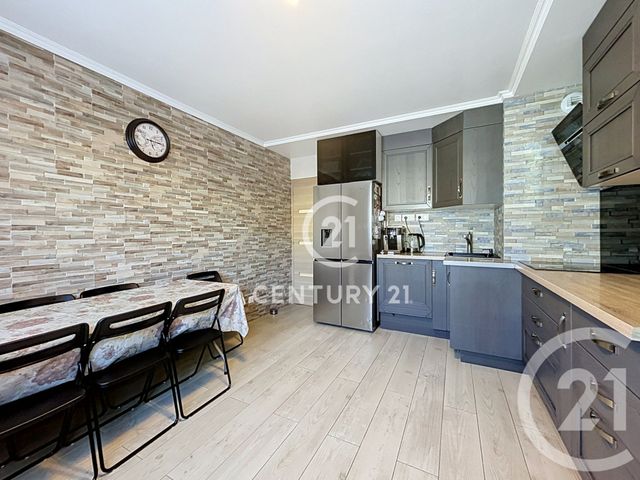 Appartement F5 à vendre - 5 pièces - 100.19 m2 - DEUIL LA BARRE - 95 - ILE-DE-FRANCE - Century 21 Le Domaine