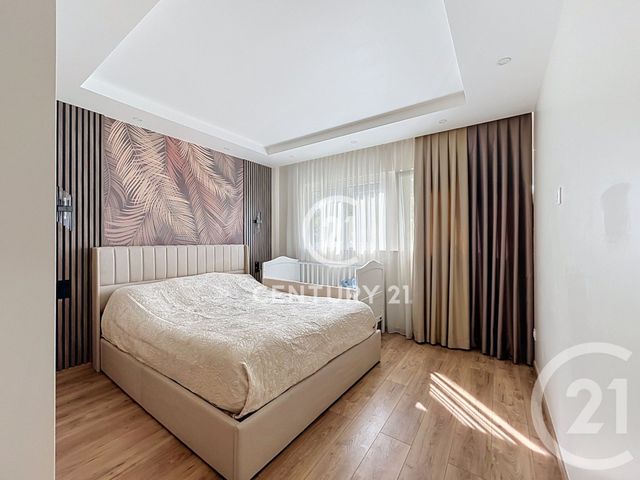 Appartement F5 à vendre - 5 pièces - 100.19 m2 - DEUIL LA BARRE - 95 - ILE-DE-FRANCE - Century 21 Le Domaine