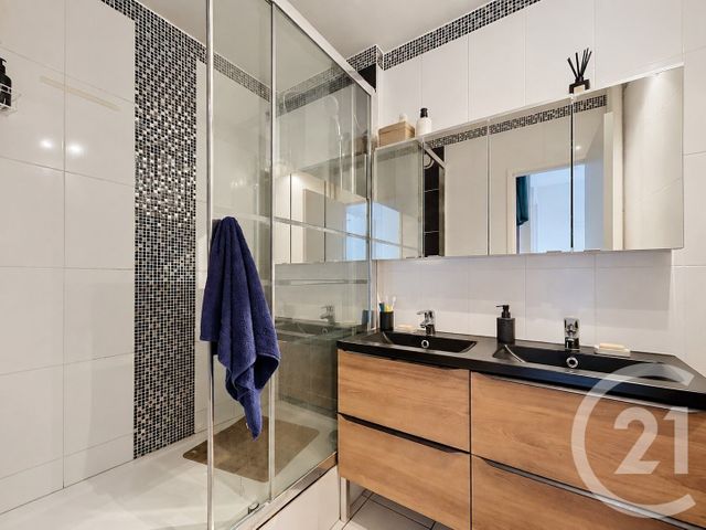 Appartement F5 à vendre - 5 pièces - 91.59 m2 - MONTMAGNY - 95 - ILE-DE-FRANCE - Century 21 Le Domaine