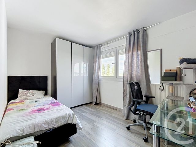 Appartement F5 à vendre - 5 pièces - 91.59 m2 - MONTMAGNY - 95 - ILE-DE-FRANCE - Century 21 Le Domaine