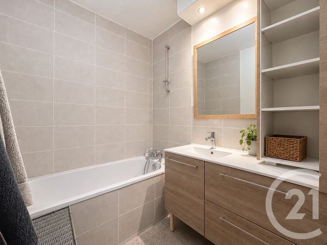 Appartement F4 à vendre - 4 pièces - 80.26 m2 - DEUIL LA BARRE - 95 - ILE-DE-FRANCE - Century 21 Le Domaine