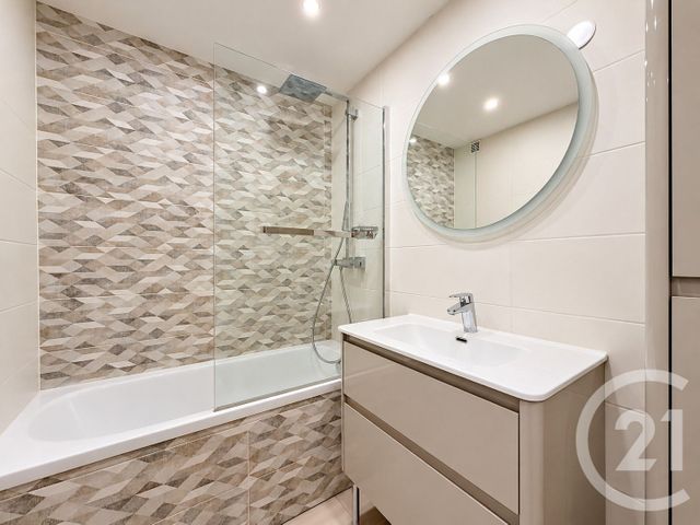 Appartement F3 à vendre - 3 pièces - 71.6 m2 - DEUIL LA BARRE - 95 - ILE-DE-FRANCE - Century 21 Le Domaine
