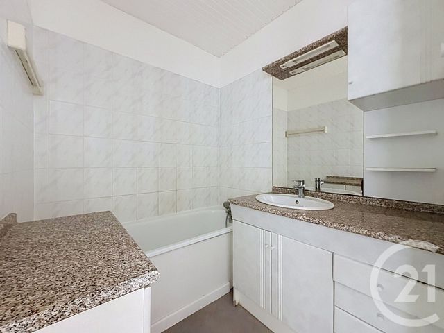 Appartement F4 à vendre - 4 pièces - 73.82 m2 - DEUIL LA BARRE - 95 - ILE-DE-FRANCE - Century 21 Le Domaine
