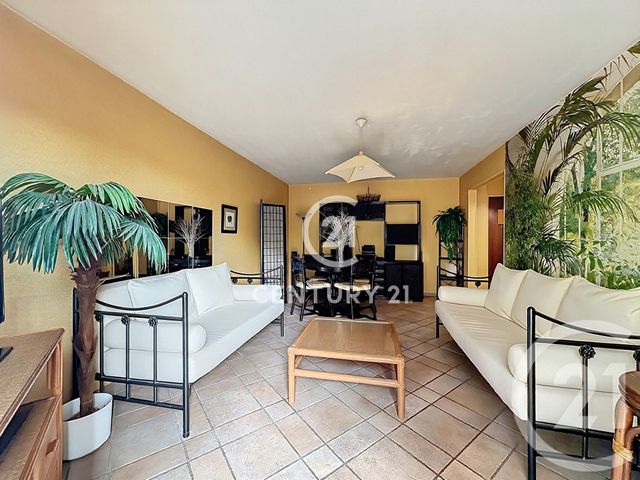Appartement F2 à vendre - 2 pièces - 48.74 m2 - MONTMAGNY - 95 - ILE-DE-FRANCE - Century 21 Le Domaine
